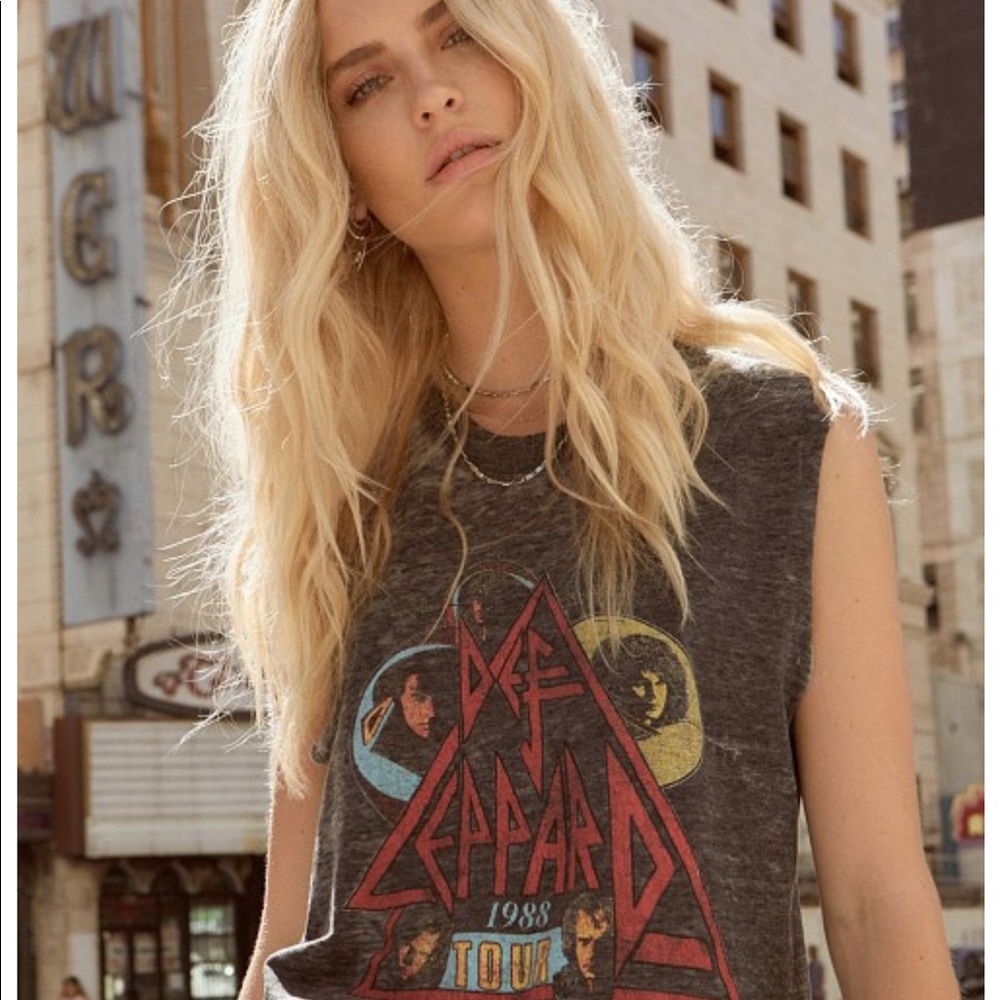Daydreamer Def Leppard Tour Muscle Tank Charcoal